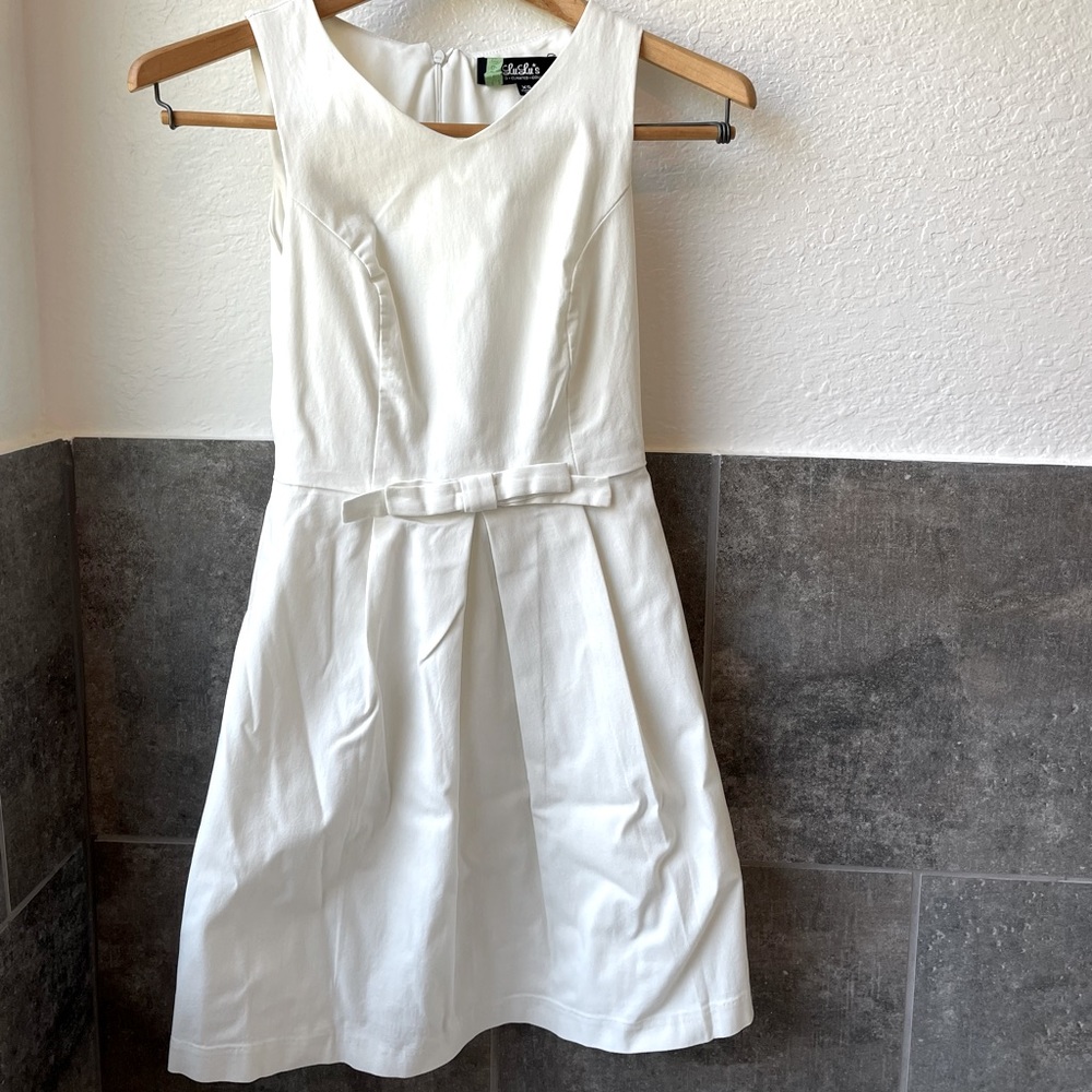 Lulus ivory  XS dress with bow detail